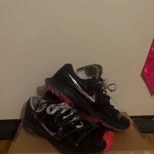 Nike Black and Silver Athletic Shoes